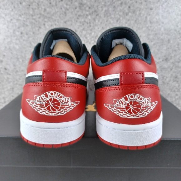 Nike Air Jordan 1 Low Bred Toe Sneakers - Men's Size 8 Shoes - Picture 5 of 9